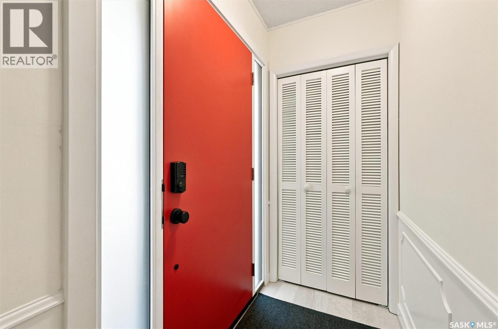 2202 Albert Avenue, Saskatoon, SK - Indoor Photo Showing Other Room