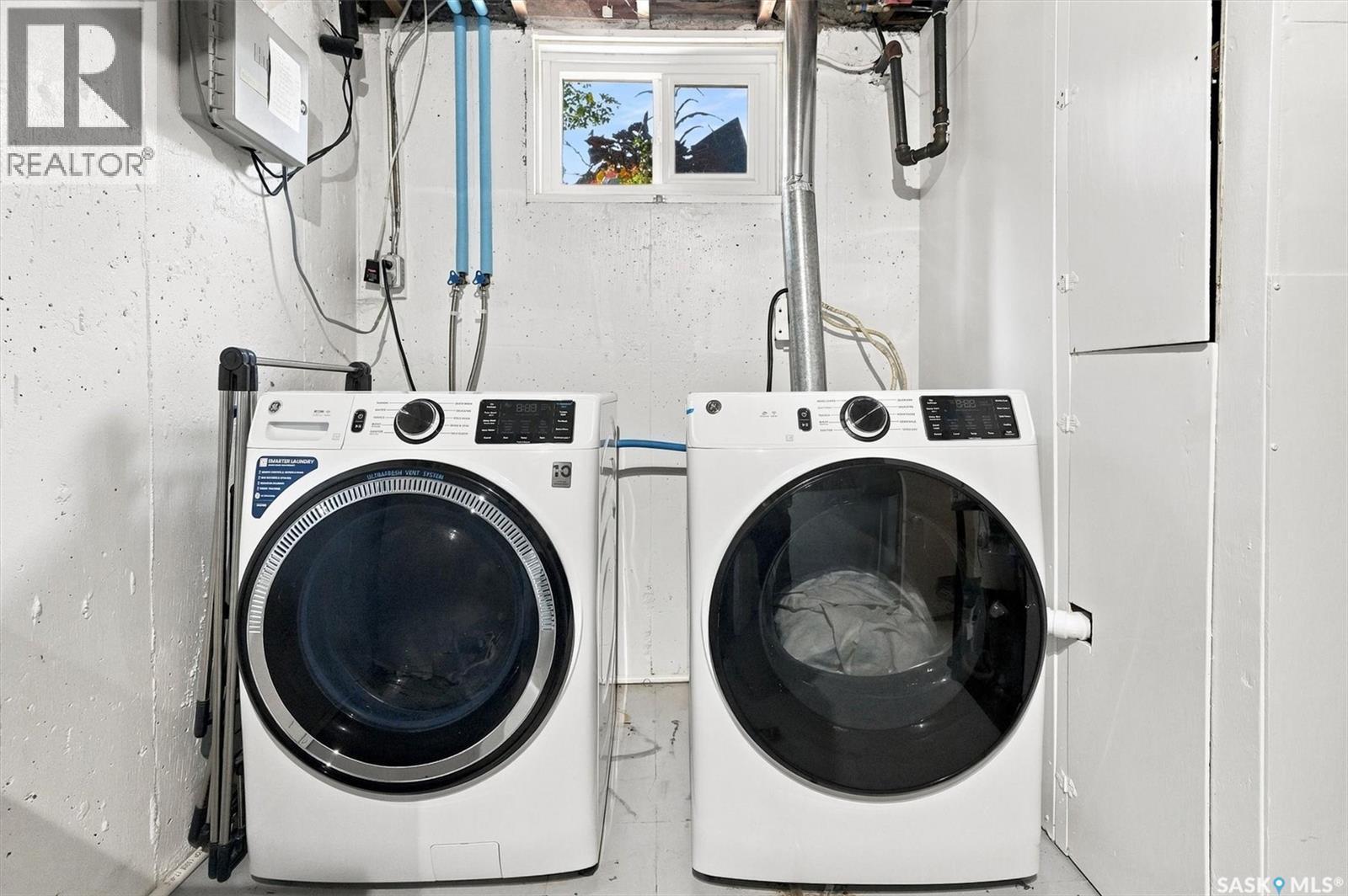 2202 Albert Avenue, Saskatoon, SK - Indoor Photo Showing Laundry Room
