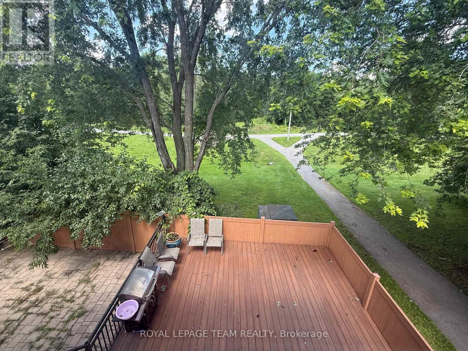 WOW! - 31 Rastila Crescent, Ottawa, ON