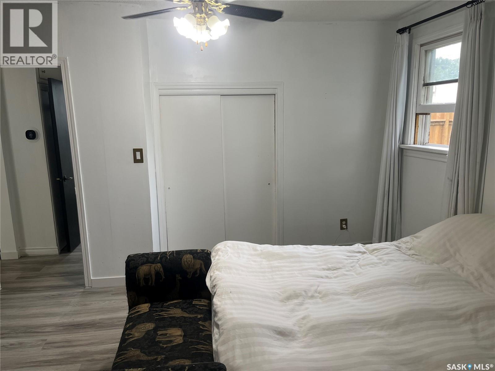 164 4Th Street W, Mankota, SK - Indoor Photo Showing Bedroom