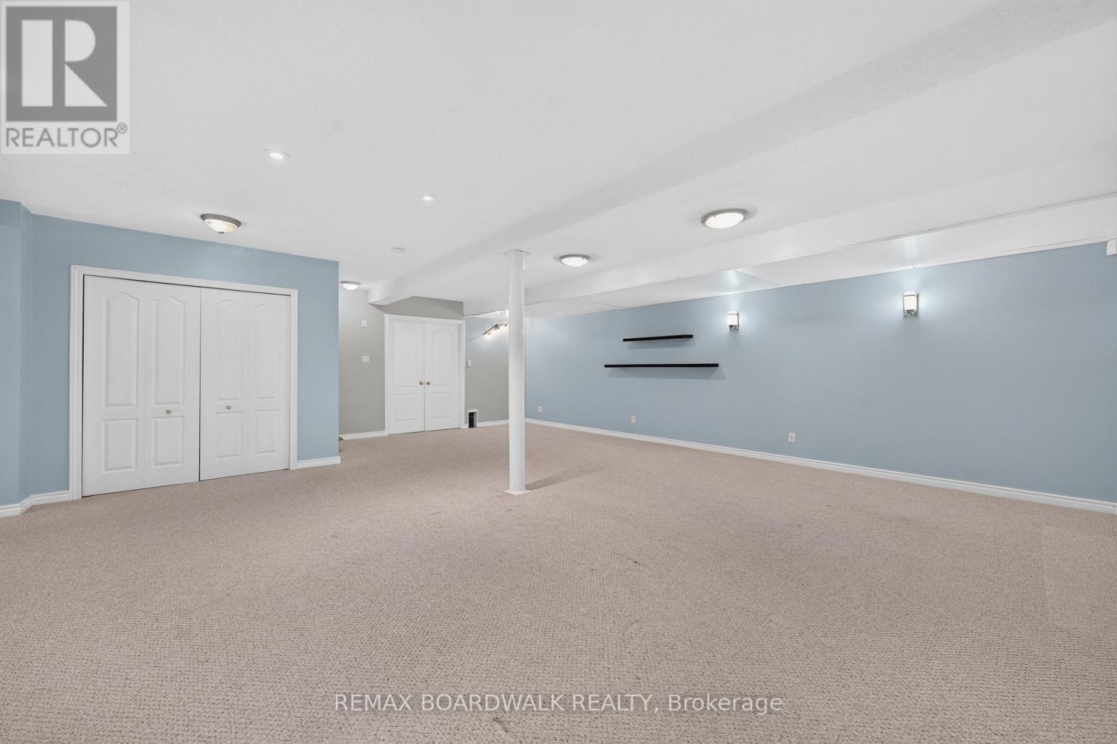 22 Burnstead Crescent, Ottawa, ON - Indoor Photo Showing Other Room