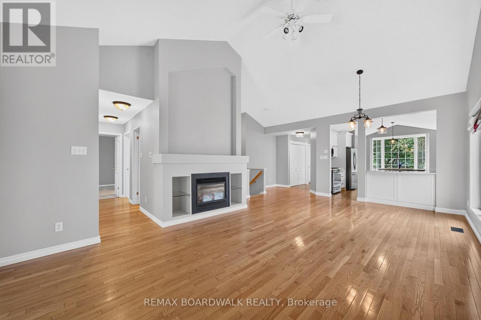 22 Burnstead Crescent, Ottawa, ON - Indoor Photo Showing Living Room With Fireplace