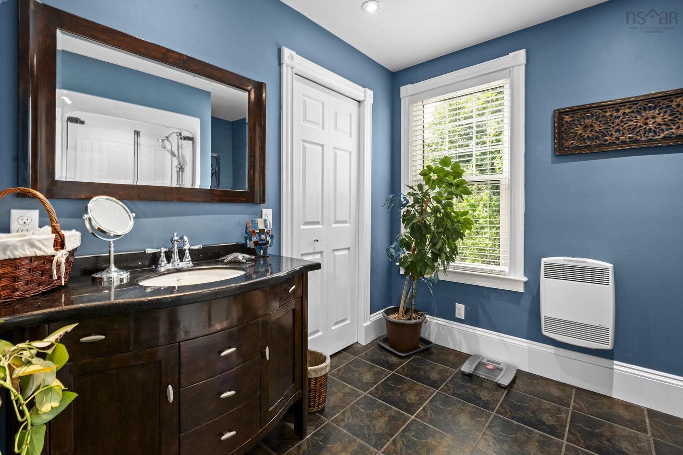 344 Gray Street, Windsor, NS - Indoor Photo Showing Other Room
