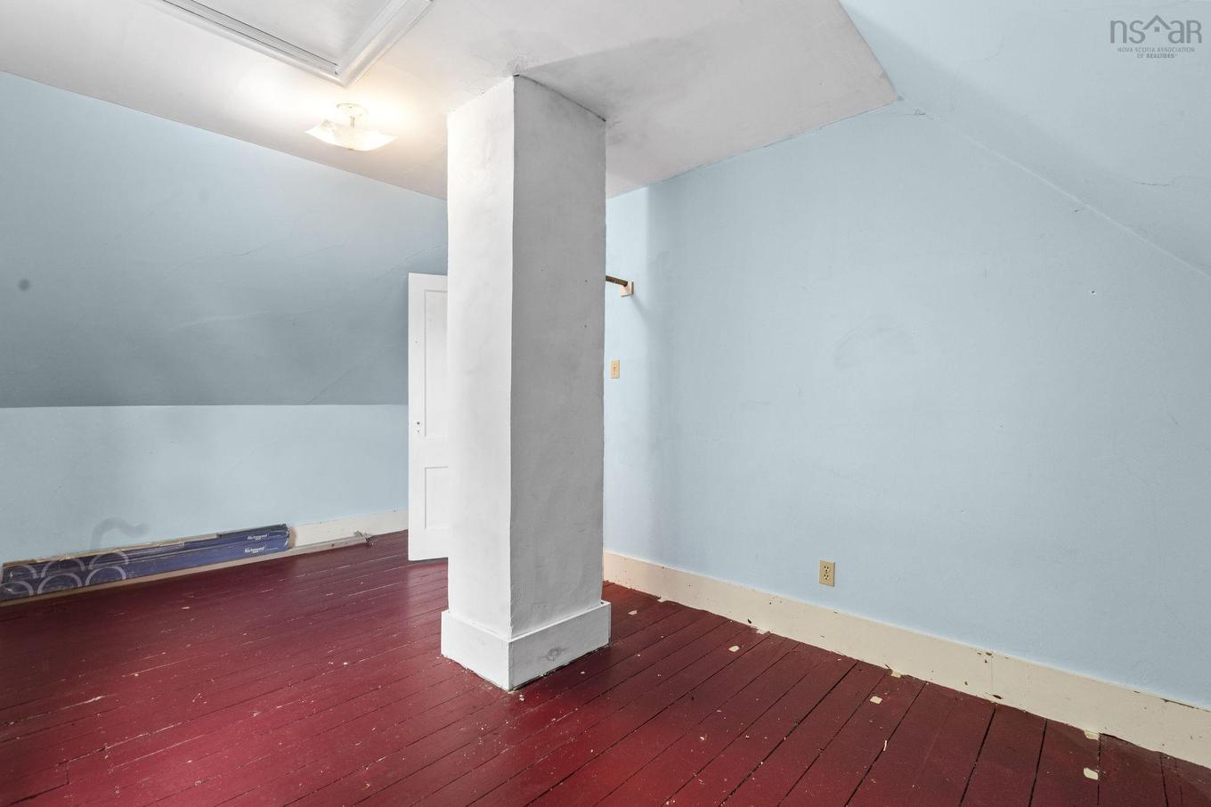 344 Gray Street, Windsor, NS - Indoor Photo Showing Other Room