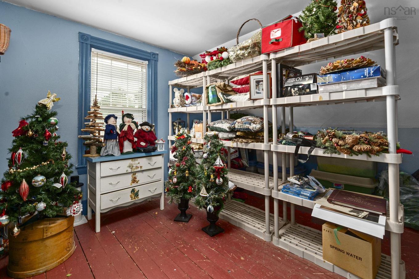 344 Gray Street, Windsor, NS - Indoor