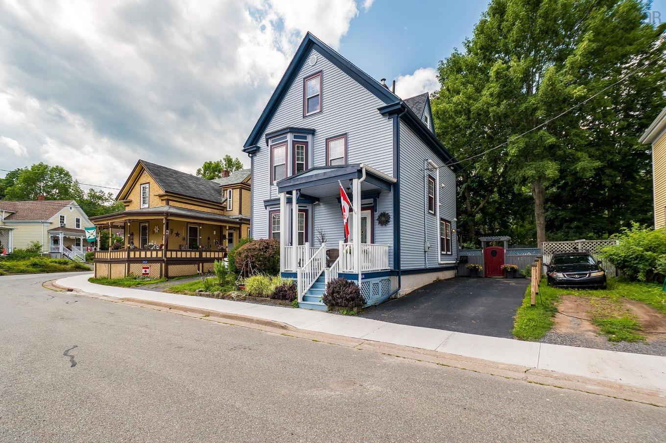 344 Gray Street, Windsor, NS - Outdoor With Facade