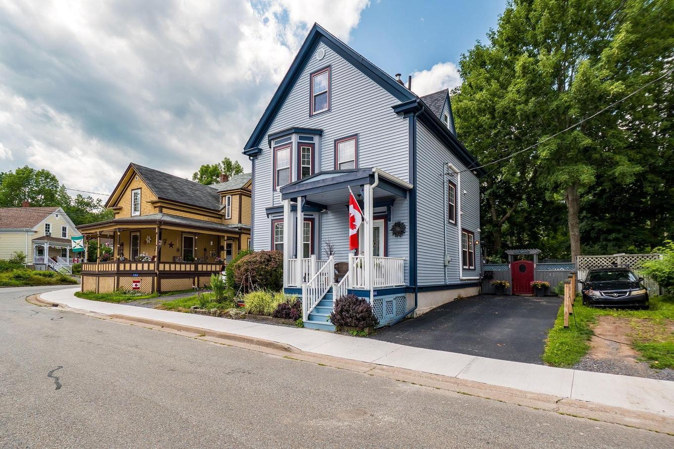 344 Gray Street, Windsor, NS - Outdoor With Facade