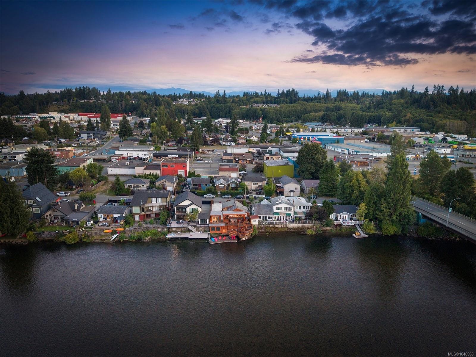 1960 19Th Ave, Campbell River, BC