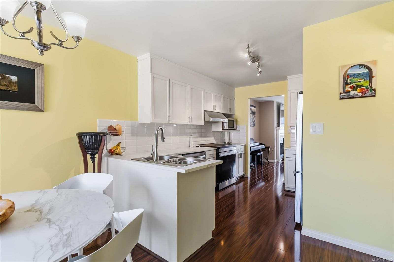 #47-909 Admirals Rd, Esquimalt, BC