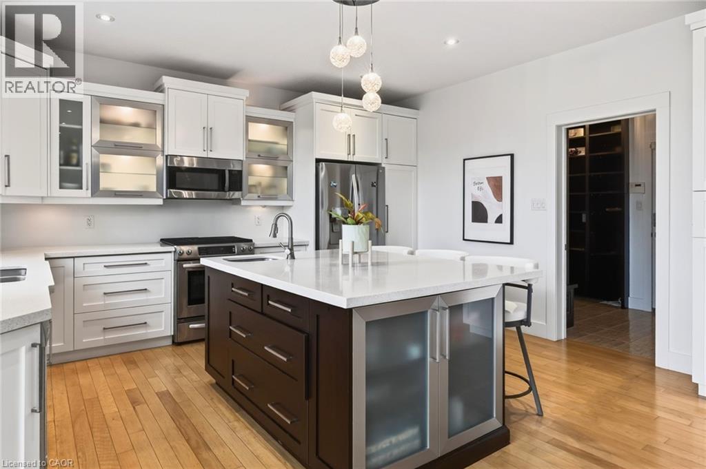 430 Rideau River Street, Waterloo, ON - Indoor Photo Showing Kitchen With Upgraded Kitchen