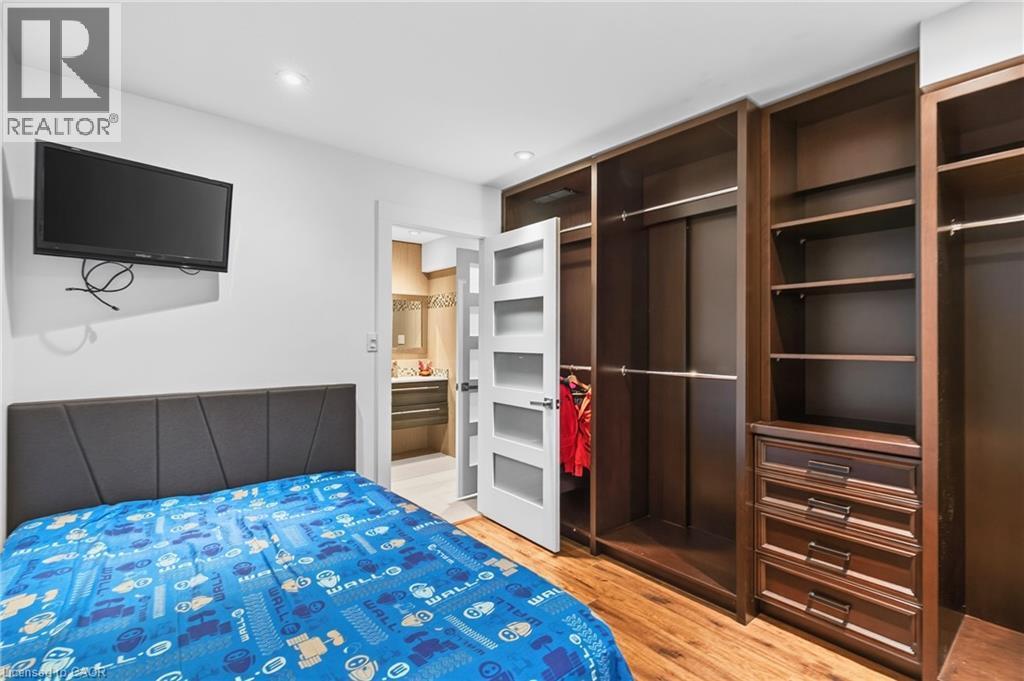 430 Rideau River Street, Waterloo, ON - Indoor Photo Showing Bedroom