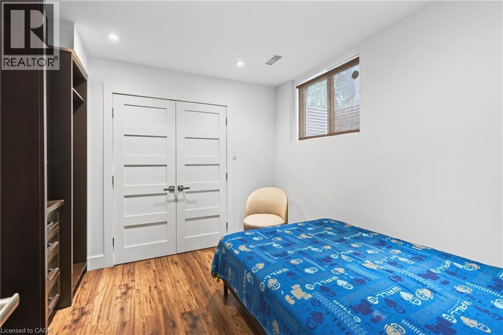 430 Rideau River Street, Waterloo, ON - Indoor Photo Showing Bedroom