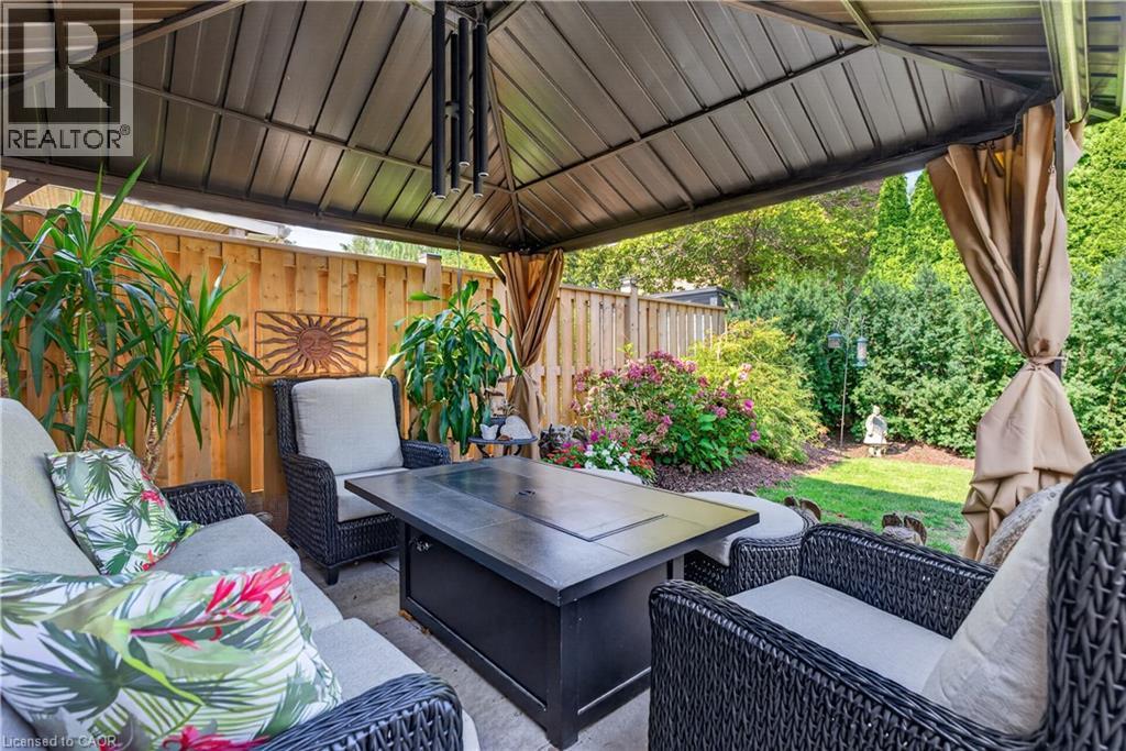 92 Morrison Crescent, Grimsby, ON - Outdoor With Deck Patio Veranda With Exterior