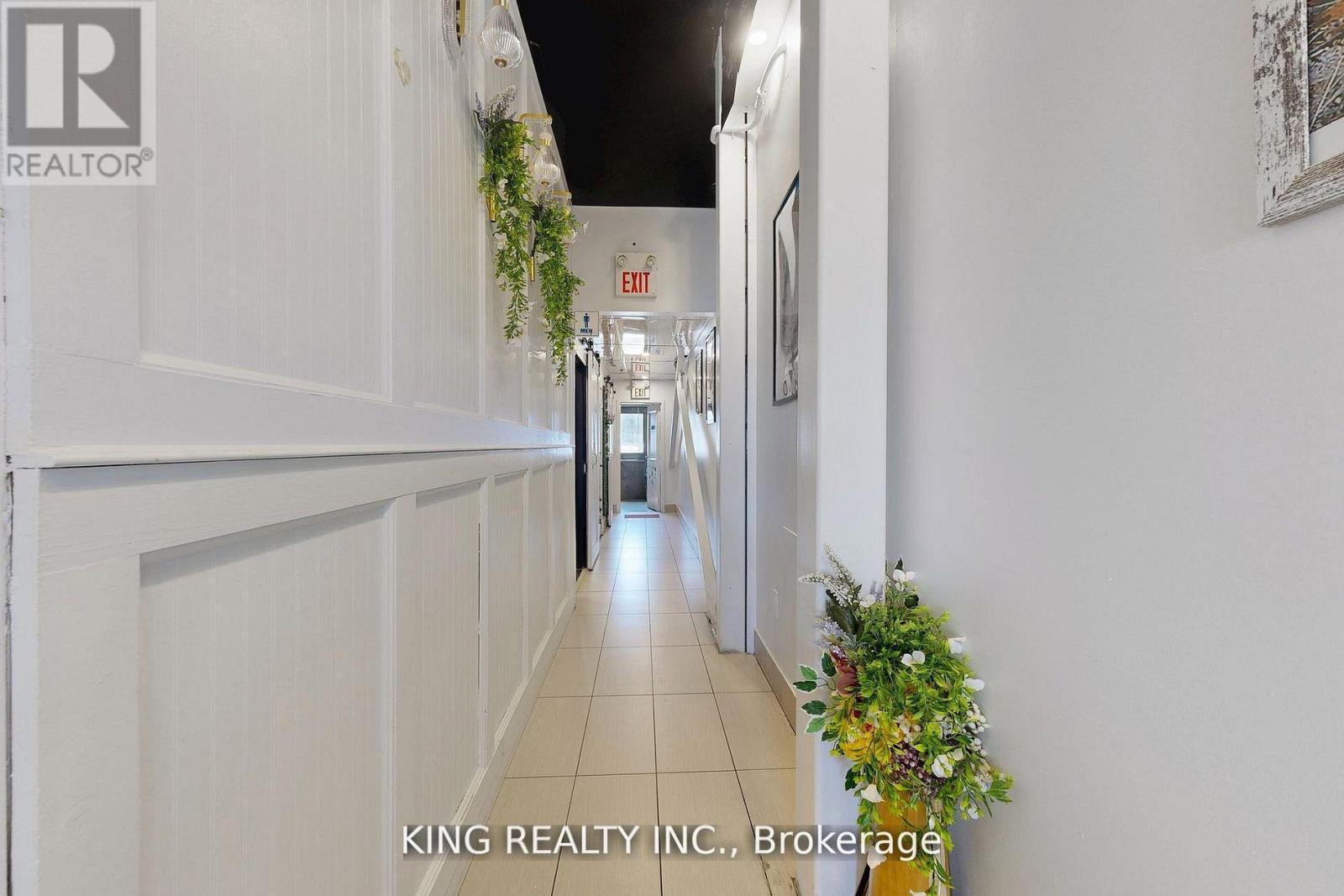17 - 3175 Rutherford Road, Vaughan, ON