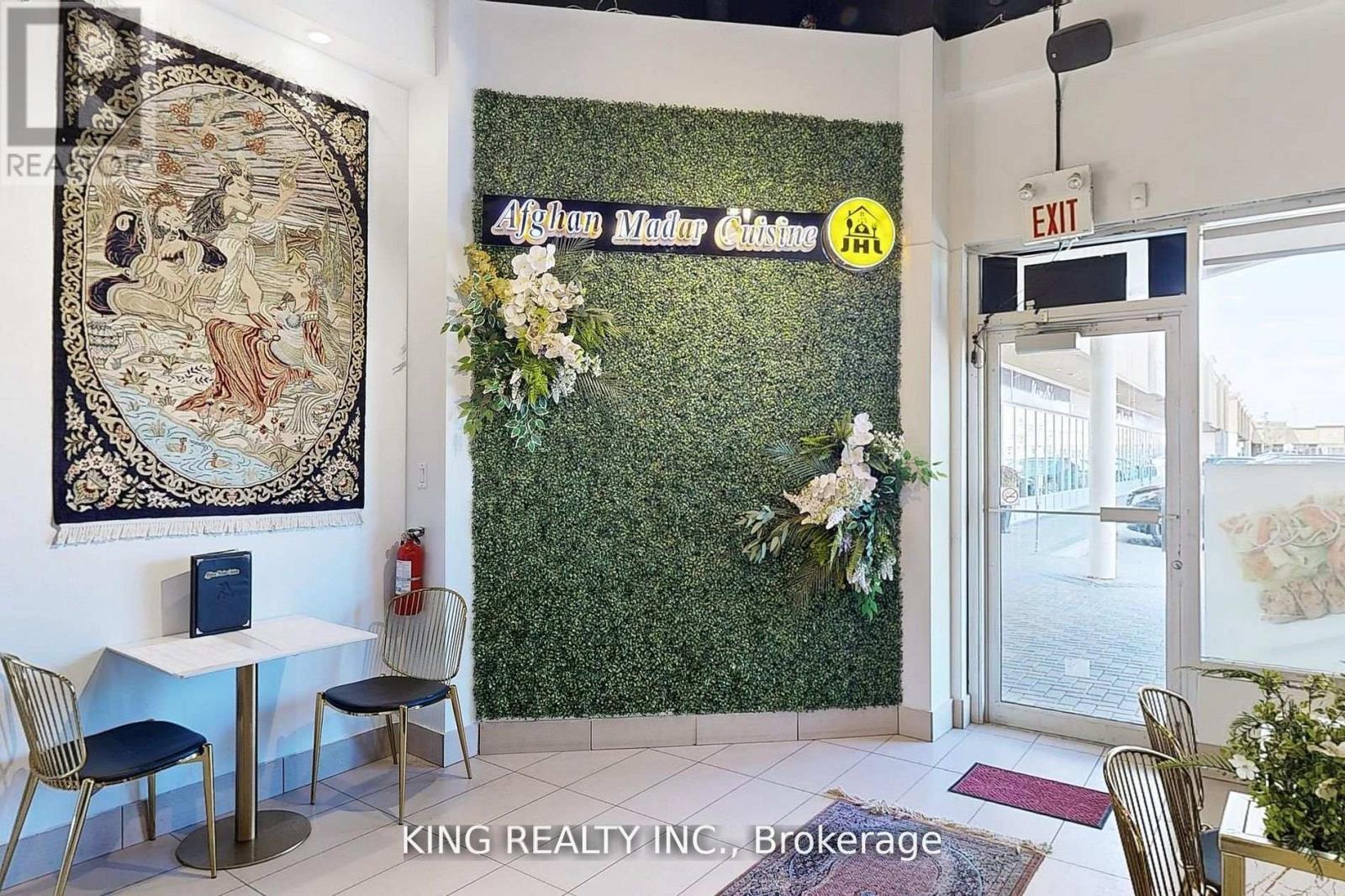 17 - 3175 Rutherford Road, Vaughan, ON