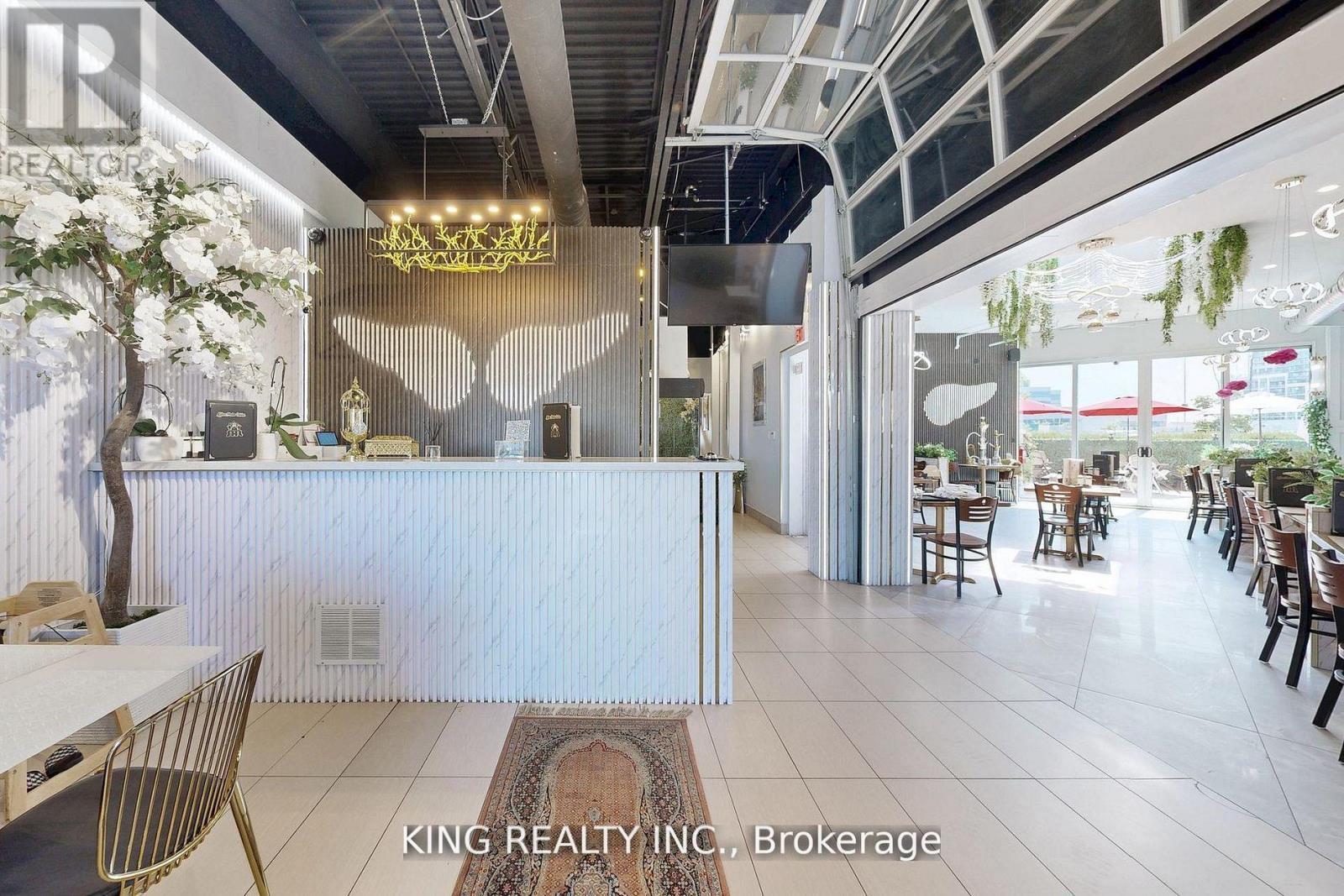 17 - 3175 Rutherford Road, Vaughan, ON