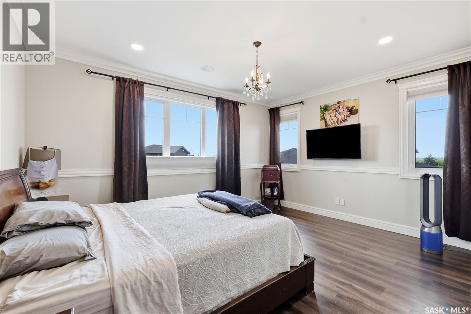 419 Salloum Bay, Saskatoon, SK - Indoor Photo Showing Bedroom