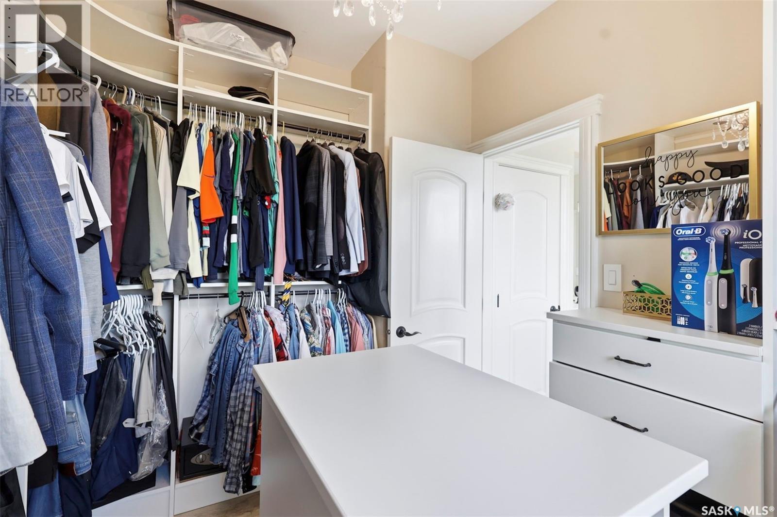 419 Salloum Bay, Saskatoon, SK - Indoor With Storage