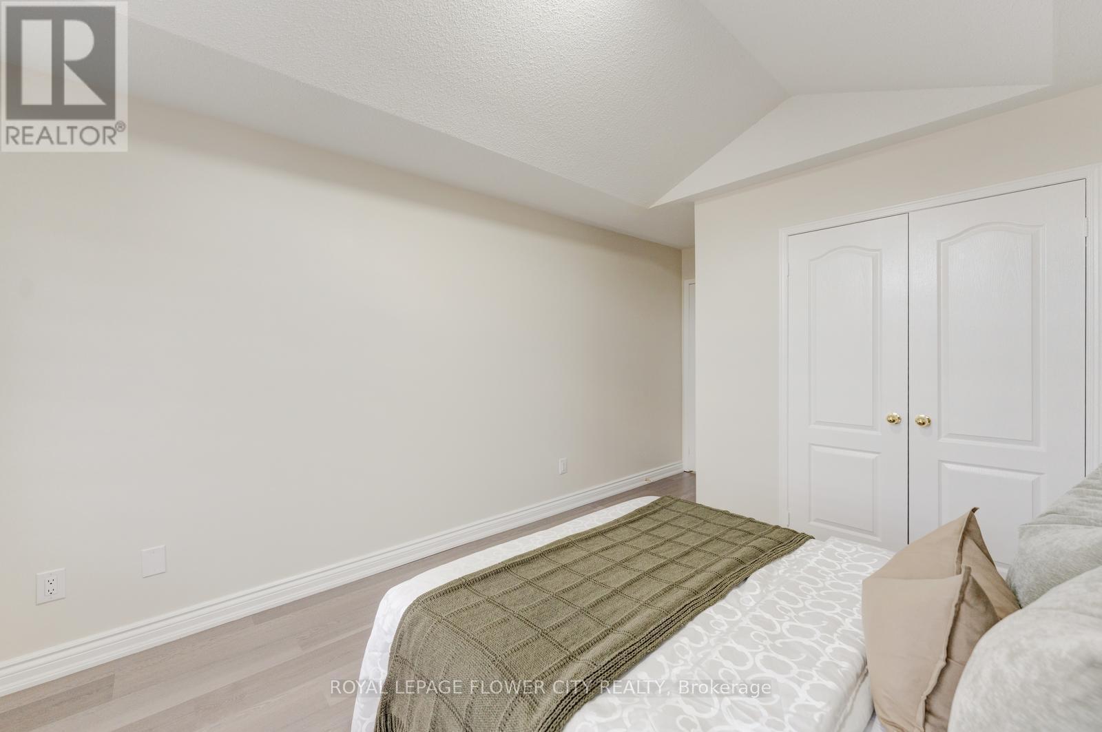 7 Penbridge Circle, Brampton, ON - Indoor Photo Showing Bedroom