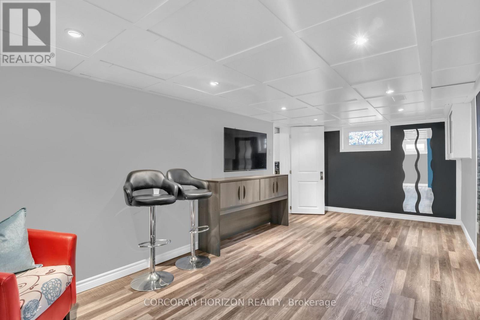 296 Weber Street E, Kitchener, ON - Indoor