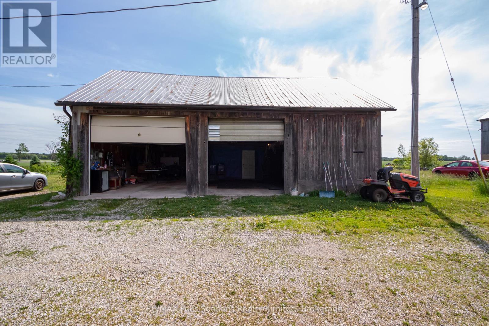 5803 26 Highway, Clearview, ON - Outdoor