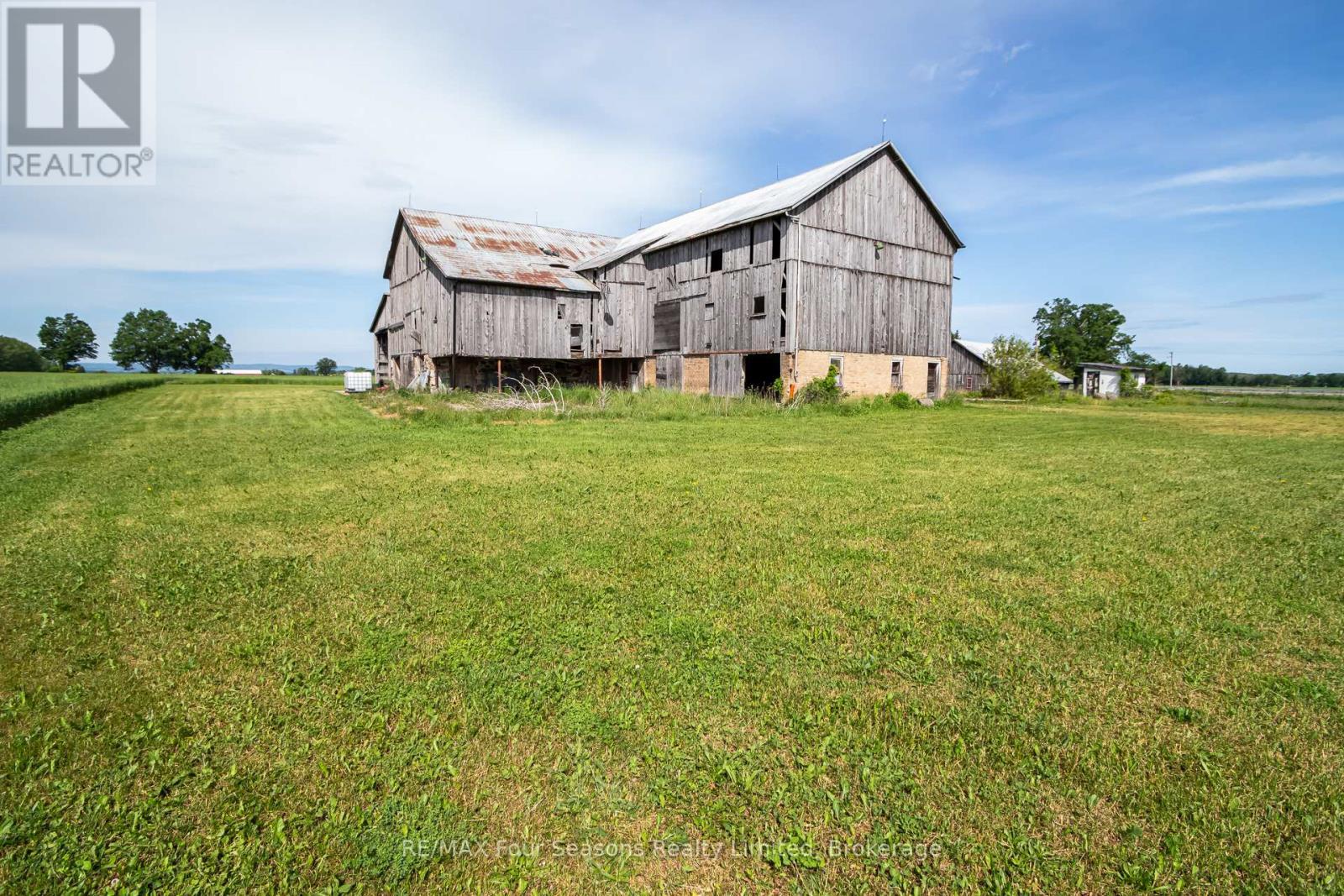 5803 26 Highway, Clearview, ON - Outdoor