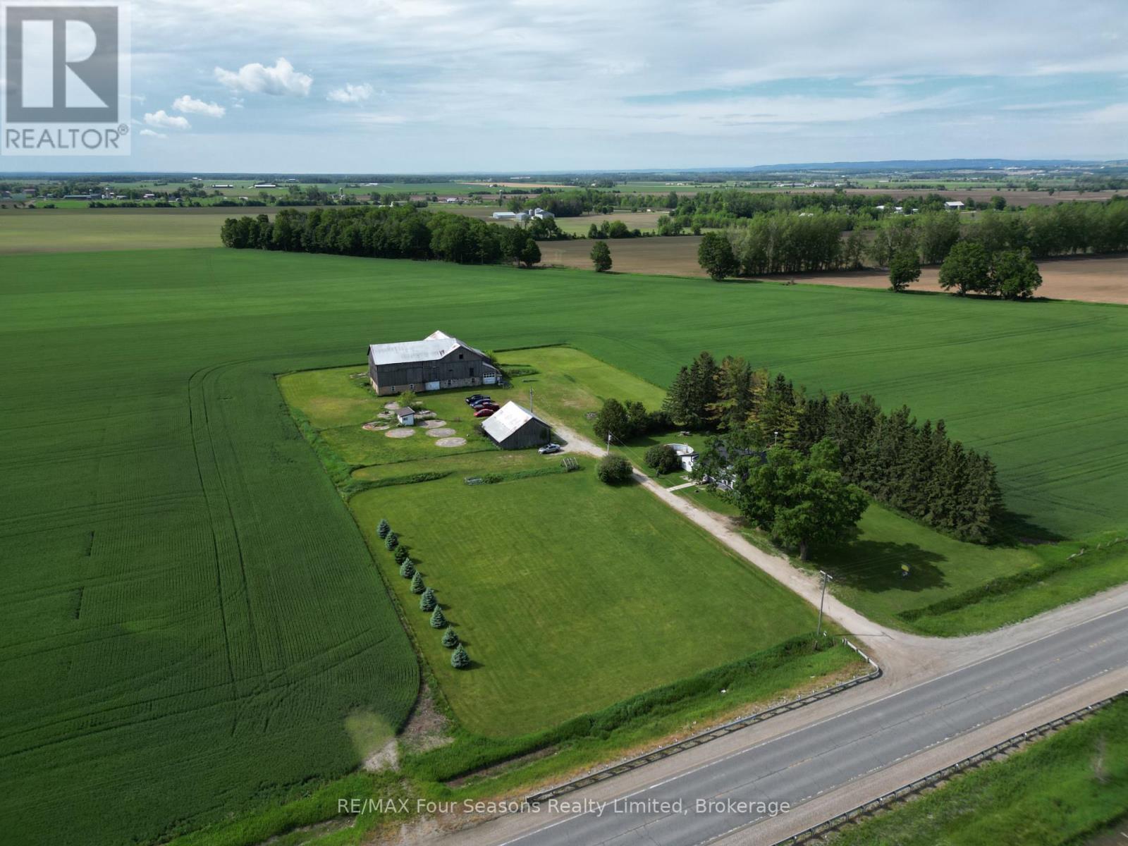 5803 26 Highway, Clearview, ON - Outdoor With View