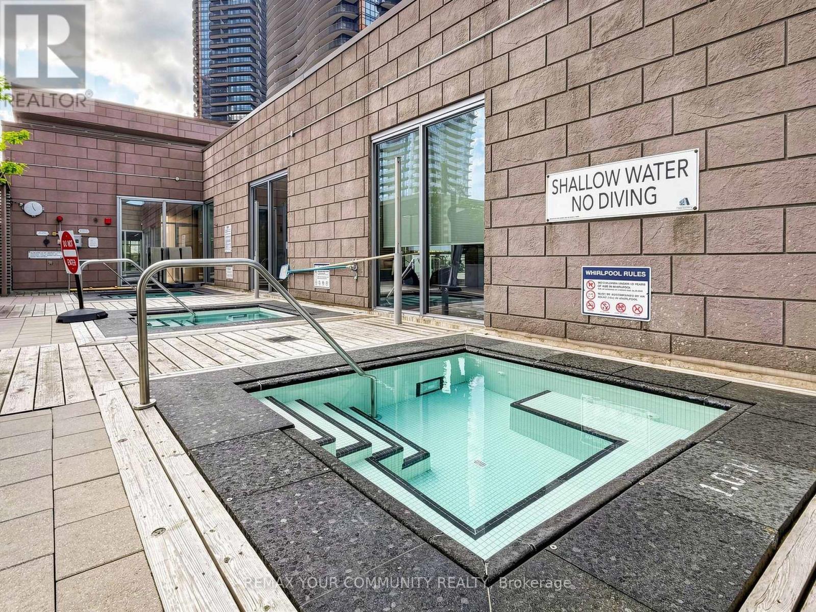 3302 - 121 Mcmahon Drive, Toronto, ON - With In Ground Pool