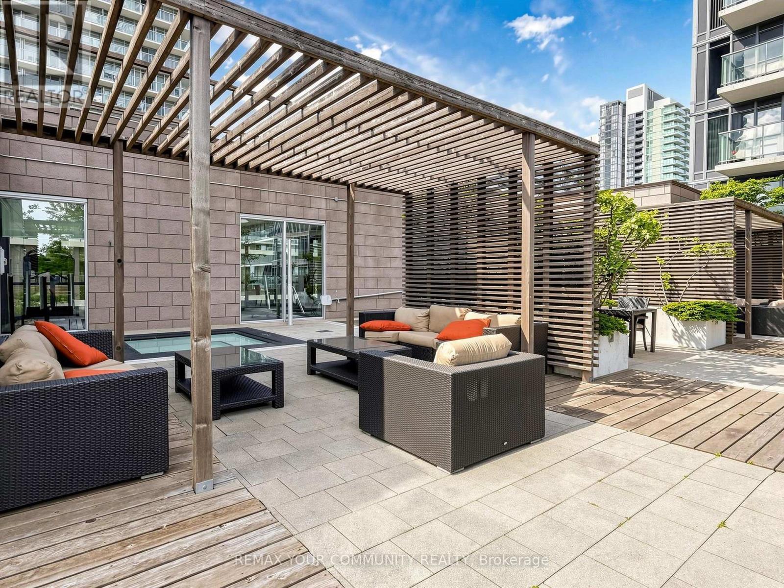 3302 - 121 Mcmahon Drive, Toronto, ON - Outdoor With Deck Patio Veranda With Exterior