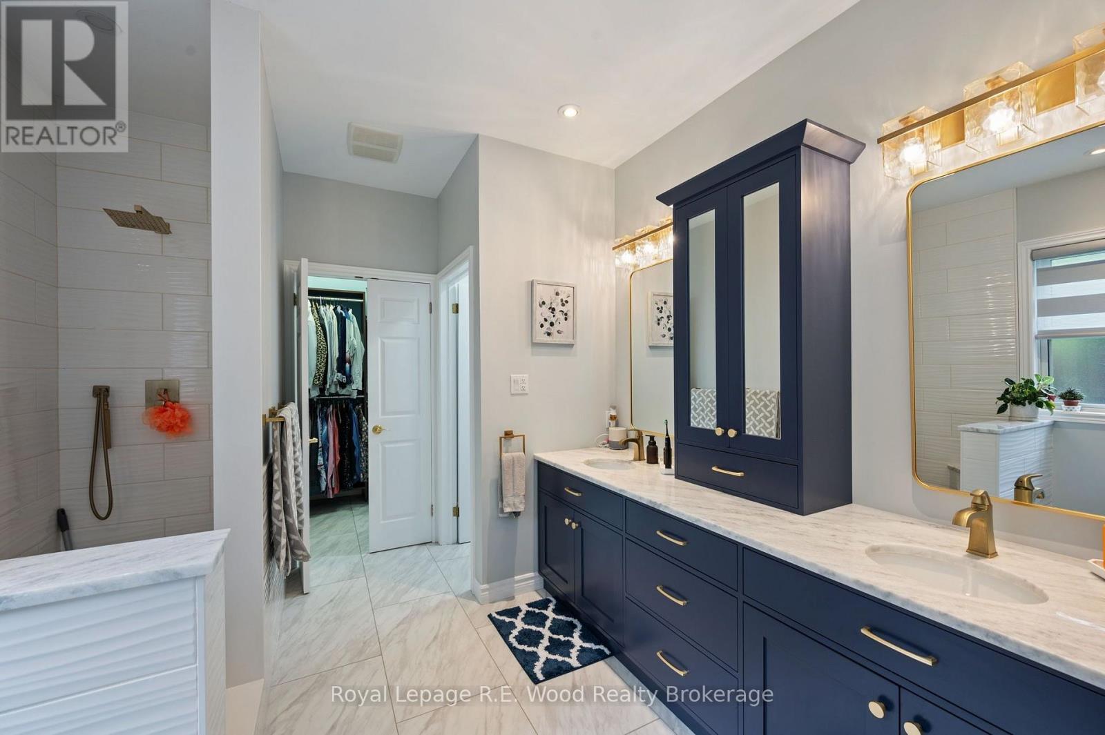2 Whispering Pine Lane, Tillsonburg, ON - Indoor Photo Showing Bathroom