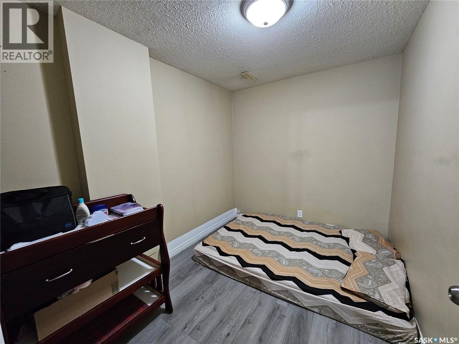 2638 Eastview, Saskatoon, SK - Indoor Photo Showing Bedroom