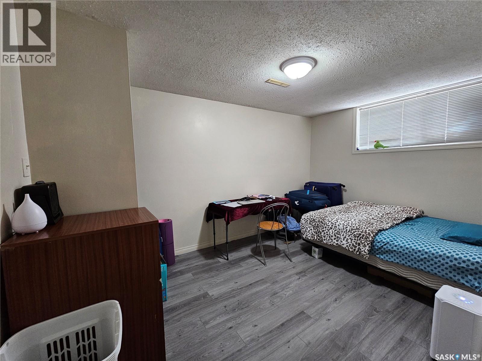 2638 Eastview, Saskatoon, SK - Indoor Photo Showing Bedroom