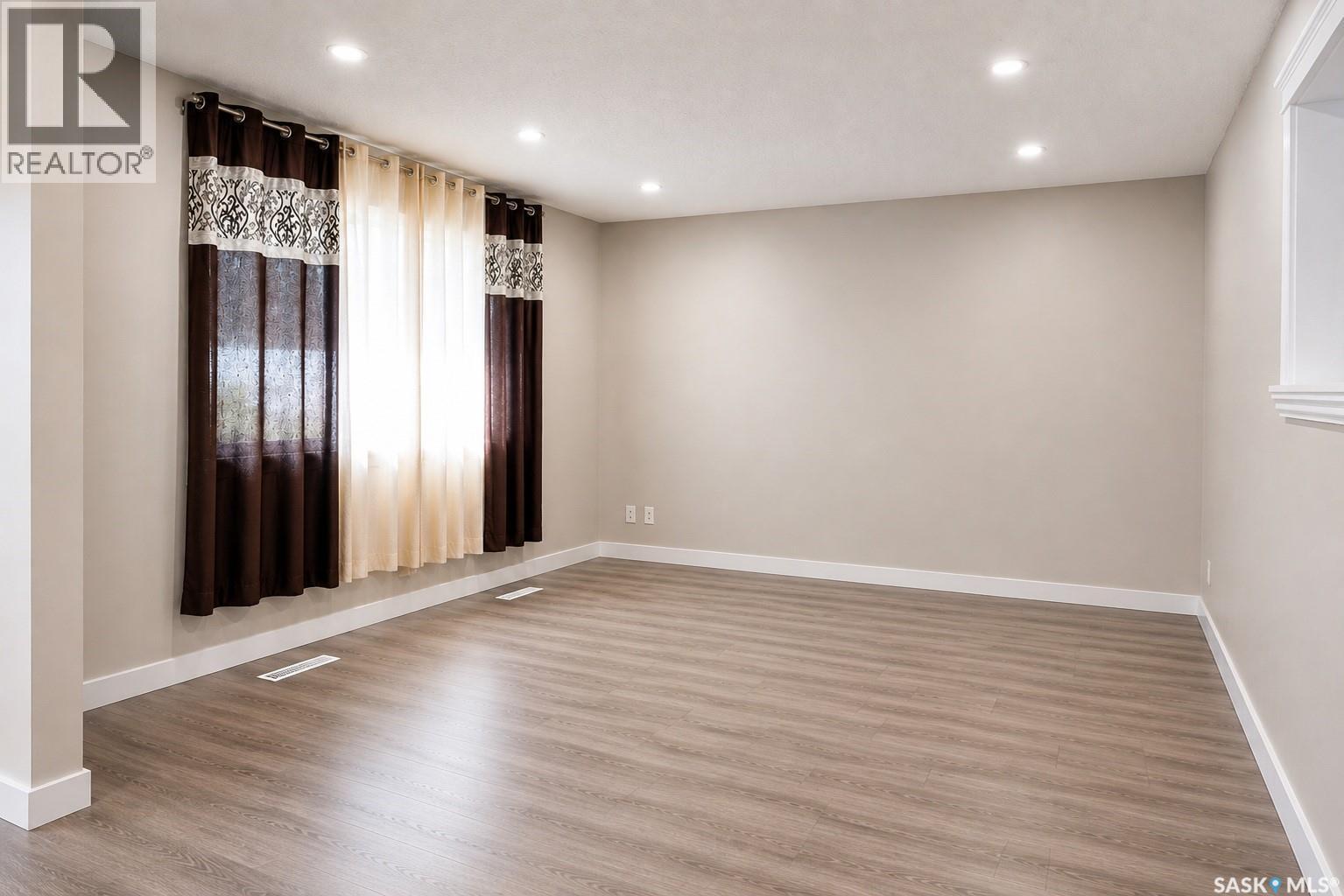2638 Eastview, Saskatoon, SK - Indoor Photo Showing Other Room