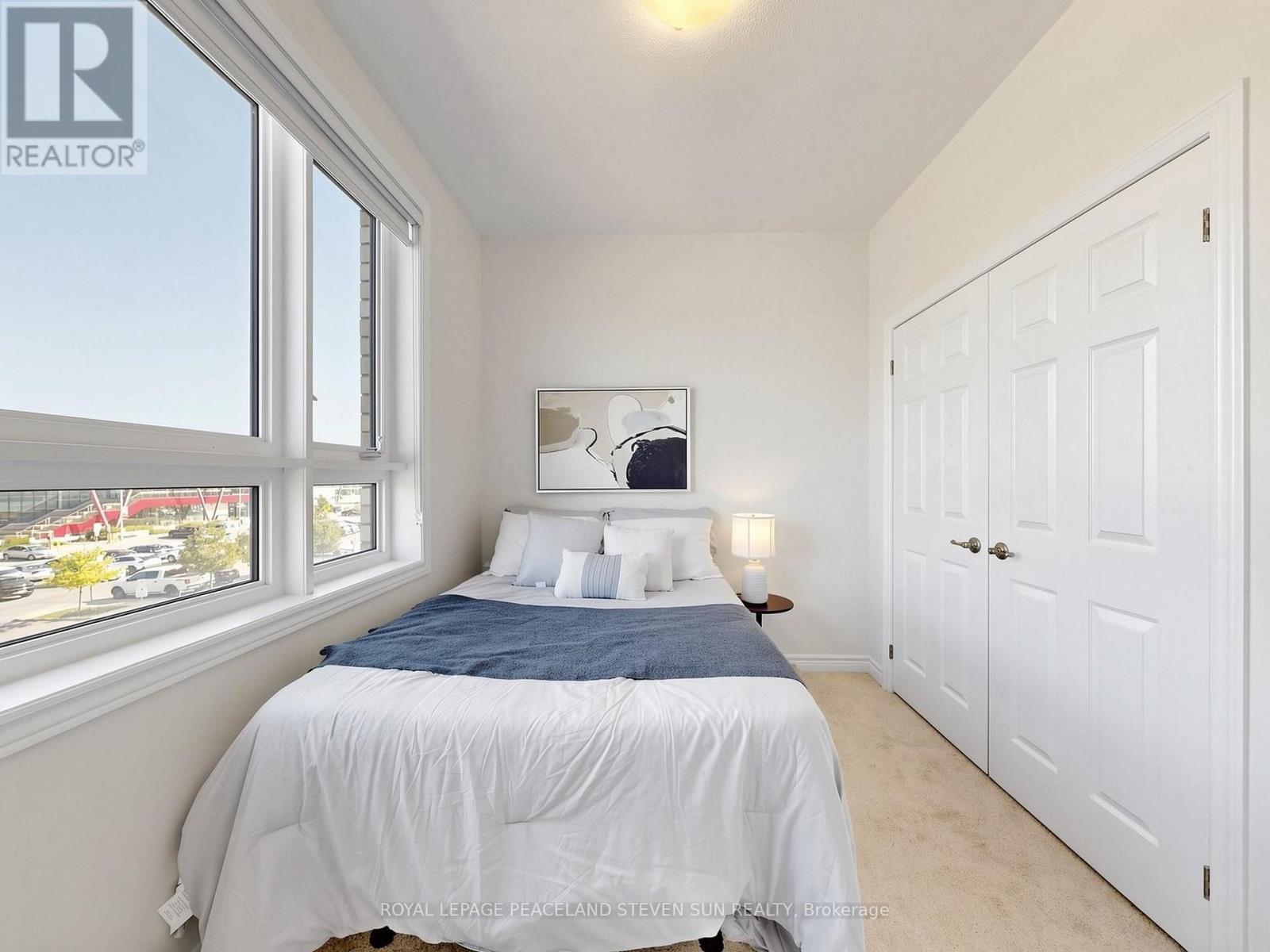 17 Mumbai Drive, Markham, ON - Indoor Photo Showing Bedroom