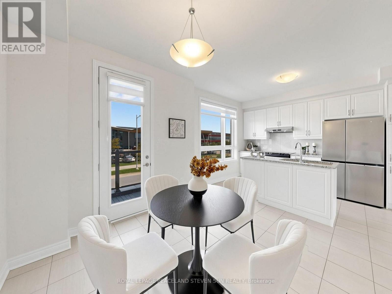 17 Mumbai Drive, Markham, ON - Indoor Photo Showing Dining Room