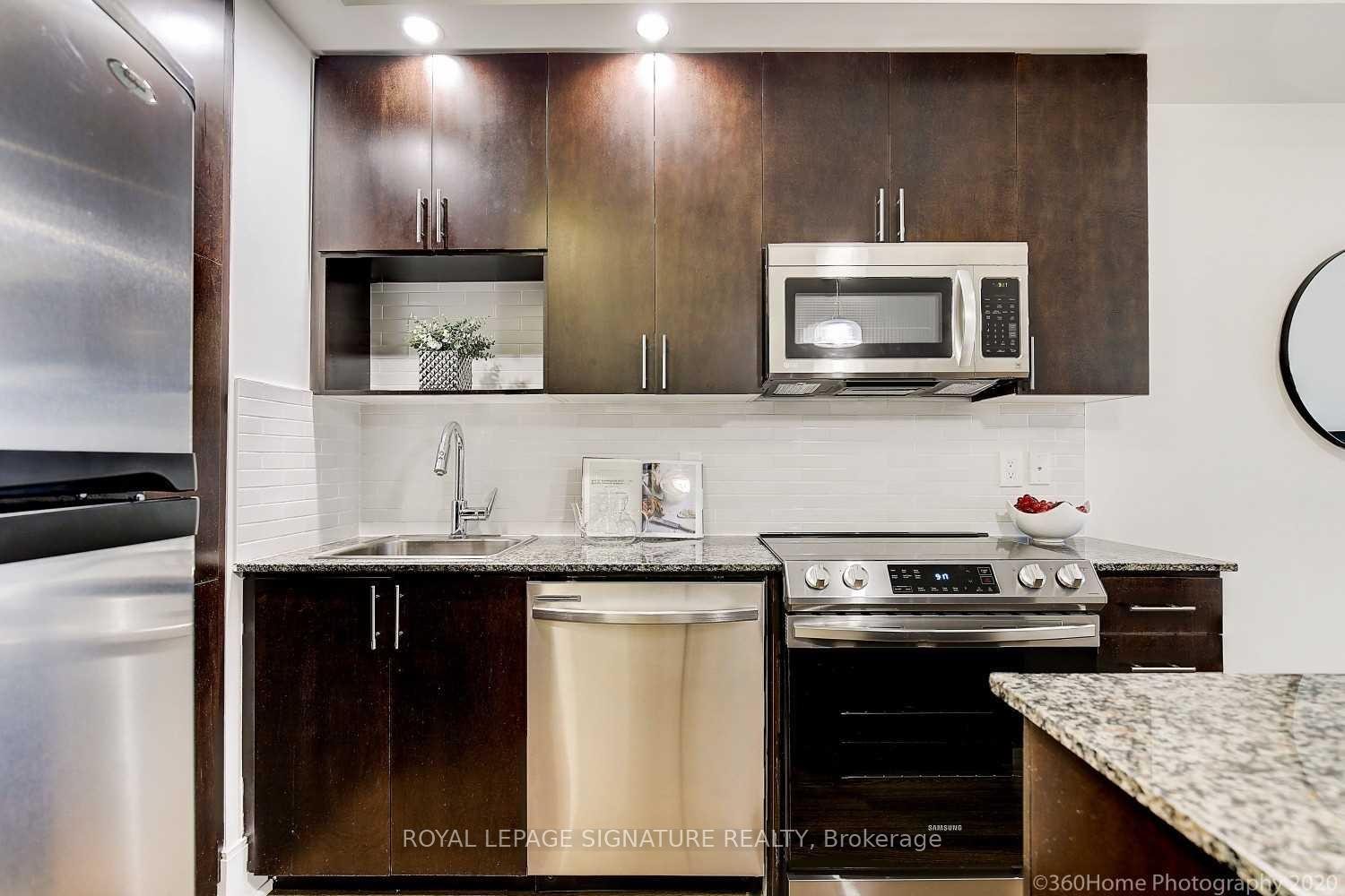 510-181 Wynford Drive, Toronto, ON - Indoor Photo Showing Kitchen With Upgraded Kitchen