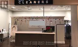 10860 YONGE STREET Richmond Hill, ON L4C 3E4
