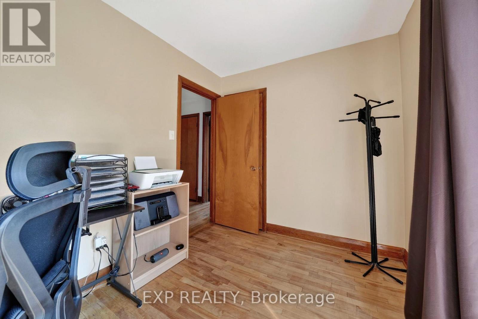 1304 Leonard Avenue, Cornwall, ON - Indoor