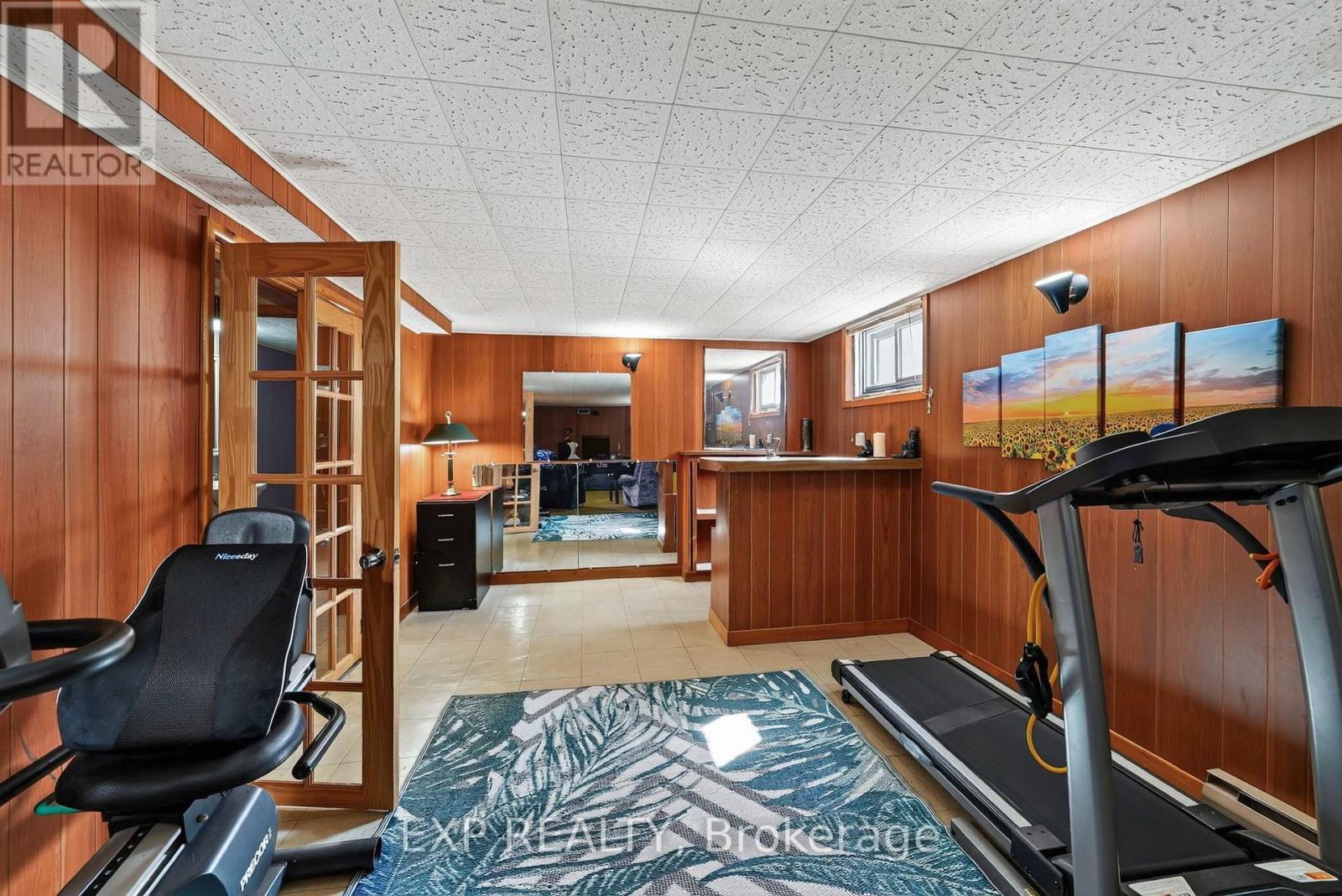 1304 Leonard Avenue, Cornwall, ON - Indoor