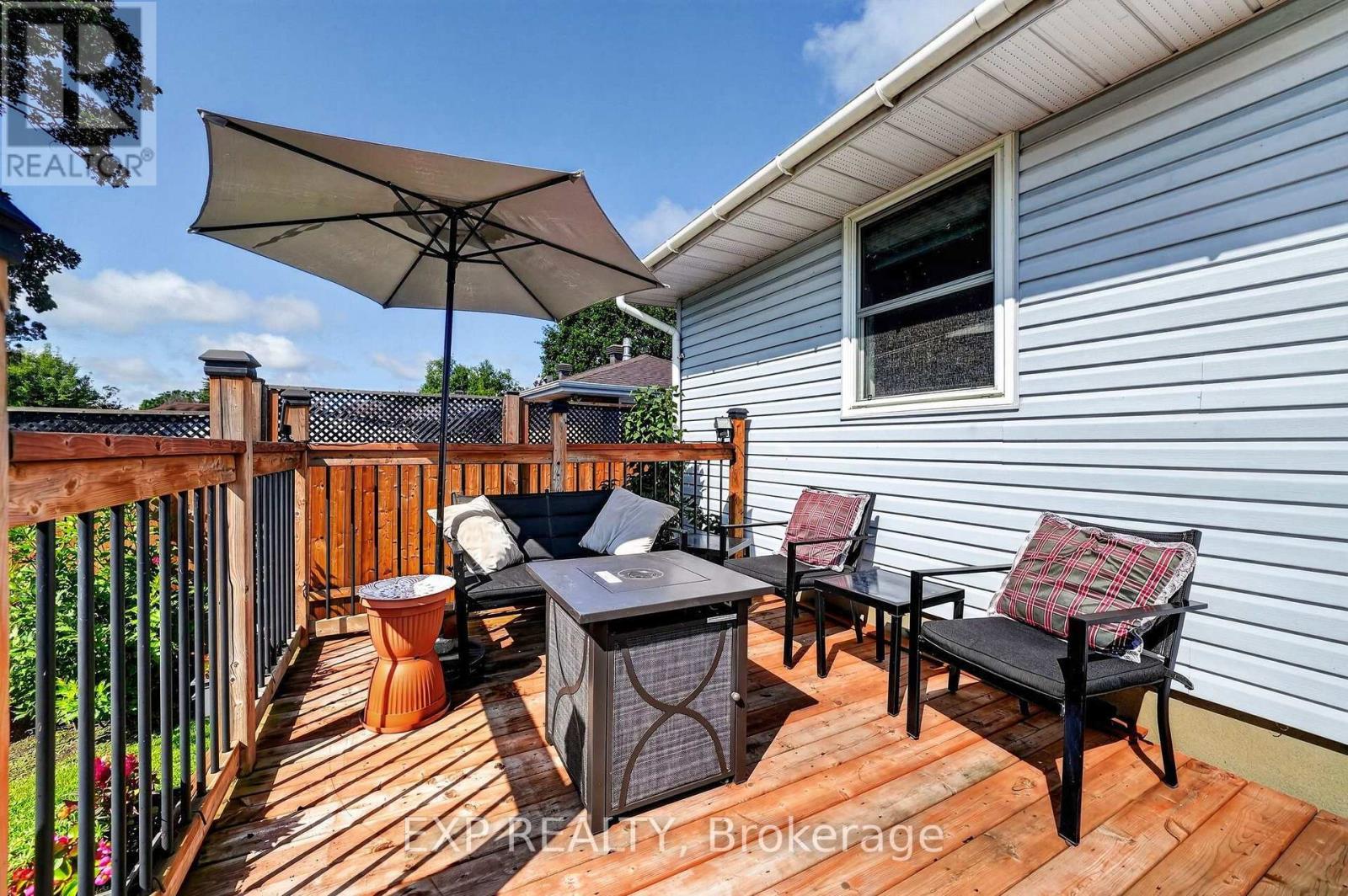 1304 Leonard Avenue, Cornwall, ON - Outdoor With Deck Patio Veranda With Exterior