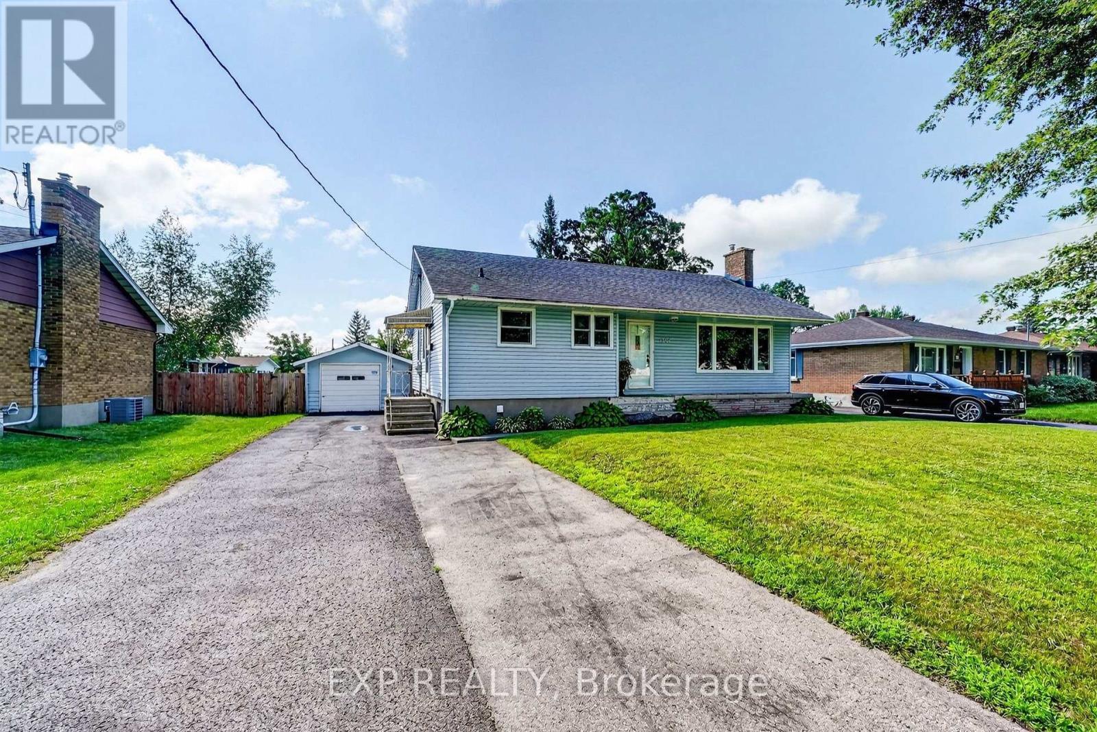 1304 Leonard Avenue, Cornwall, ON - Outdoor