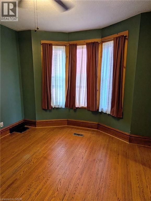 61 Barnesdale Avenue N, Hamilton, ON - Indoor Photo Showing Other Room