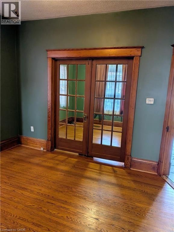 61 Barnesdale Avenue N, Hamilton, ON - Indoor Photo Showing Other Room