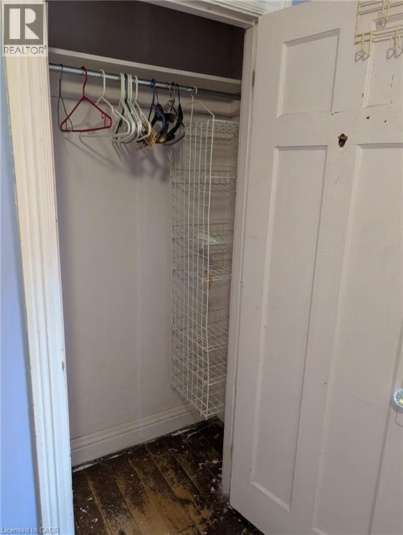 61 Barnesdale Avenue N, Hamilton, ON - Indoor Photo Showing Other Room