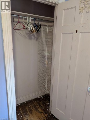 61 Barnesdale Avenue N, Hamilton, ON - Indoor Photo Showing Other Room