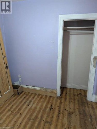 61 Barnesdale Avenue N, Hamilton, ON - Indoor Photo Showing Other Room