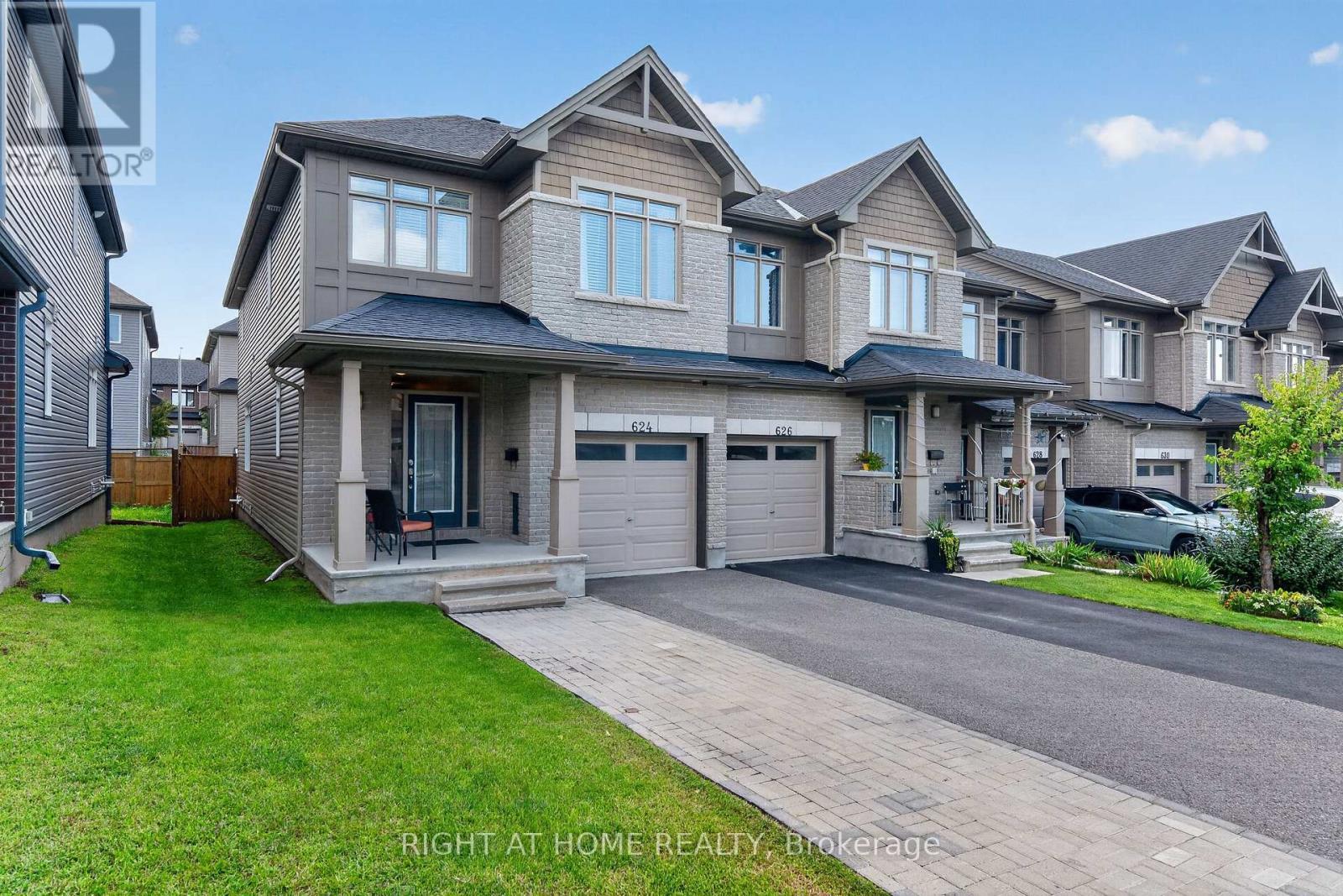 624 Spring Valley Drive, Ottawa, ON - Outdoor With Facade
