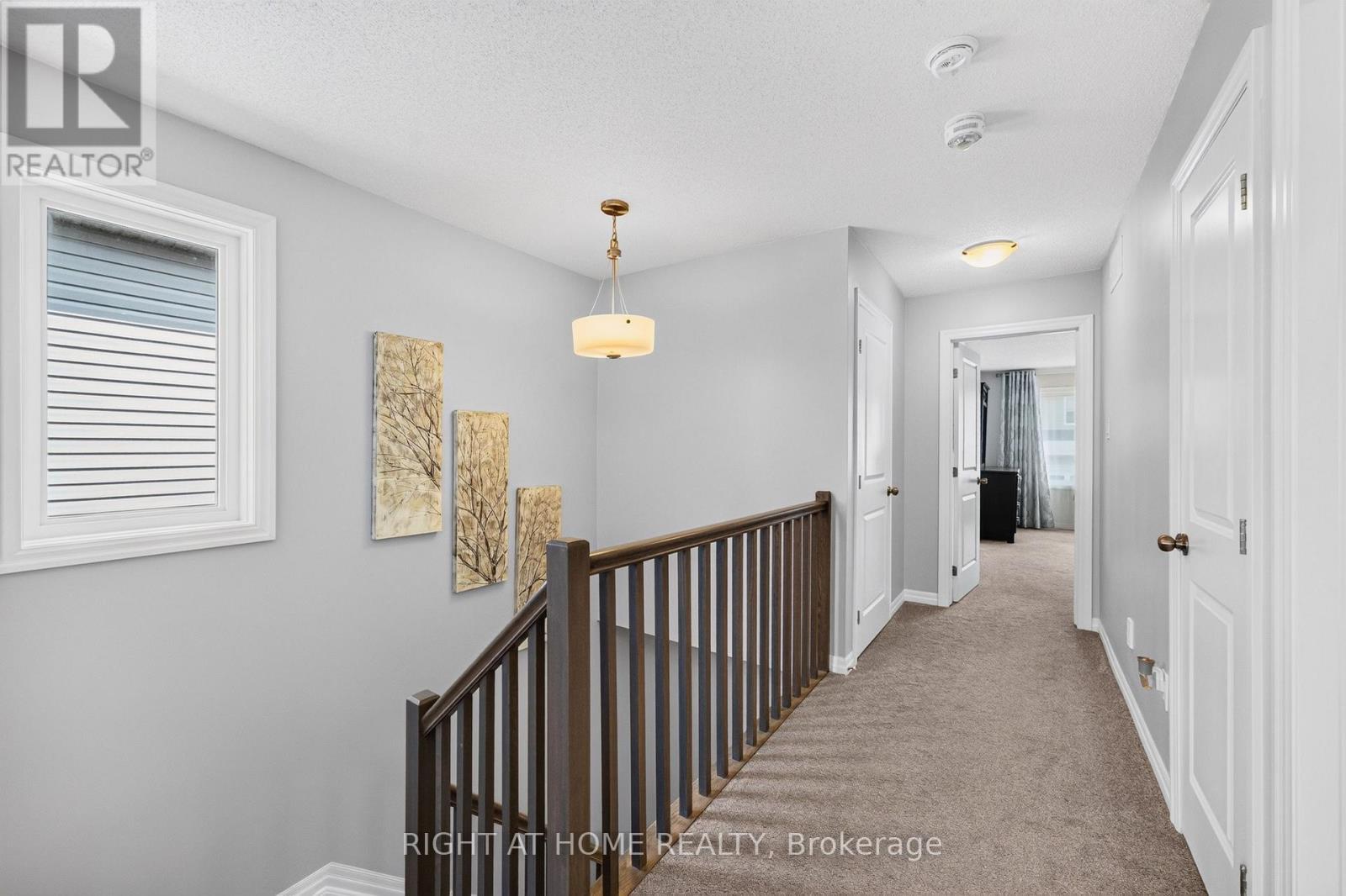 624 Spring Valley Drive, Ottawa, ON - Indoor Photo Showing Other Room