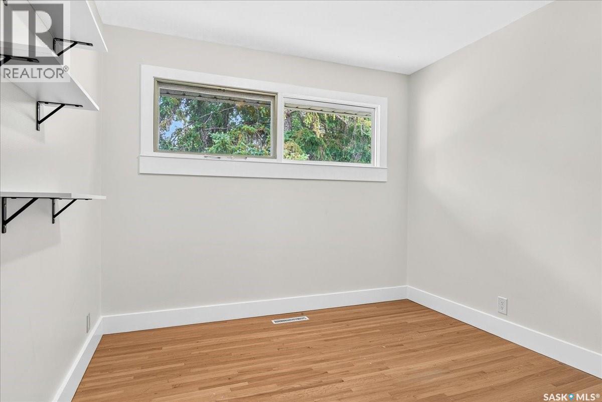 5 Bryant Street, Regina, SK - Indoor Photo Showing Other Room
