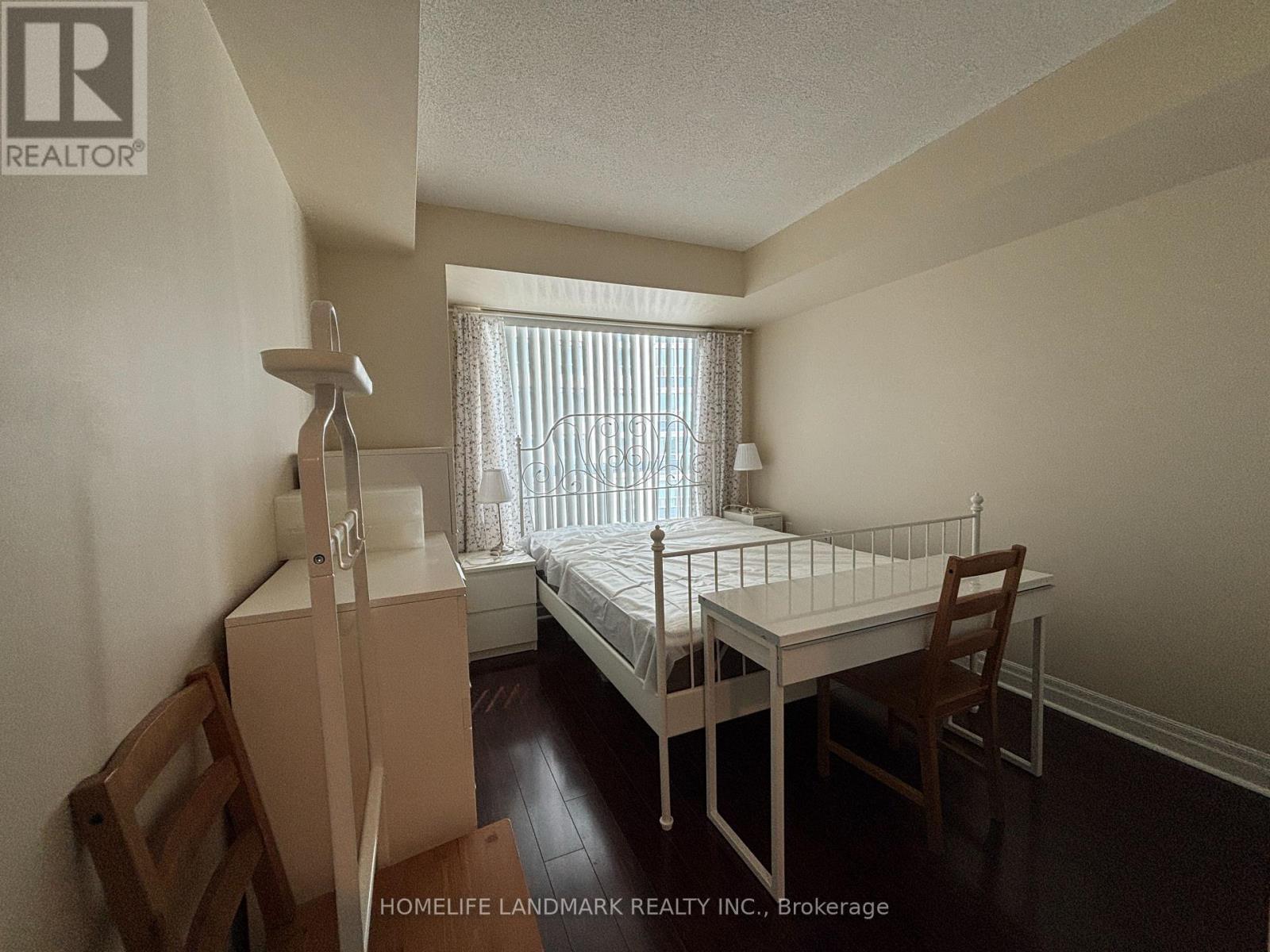 902 - 21 Hillcrest Avenue, Toronto, ON - Indoor